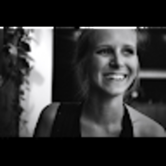 Meet your Posher, Natasha - Picture 1 of 1